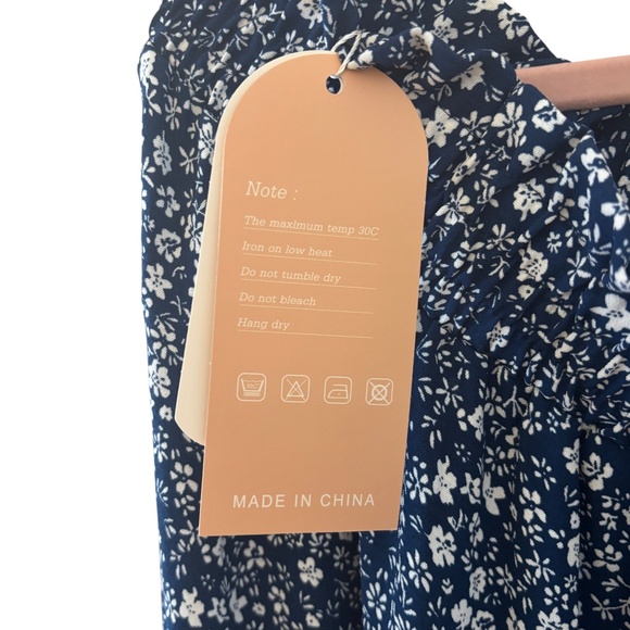 NWT Cueply Navy Blue Floral Maxi Skirt Size 4x - Picture 6 of 8